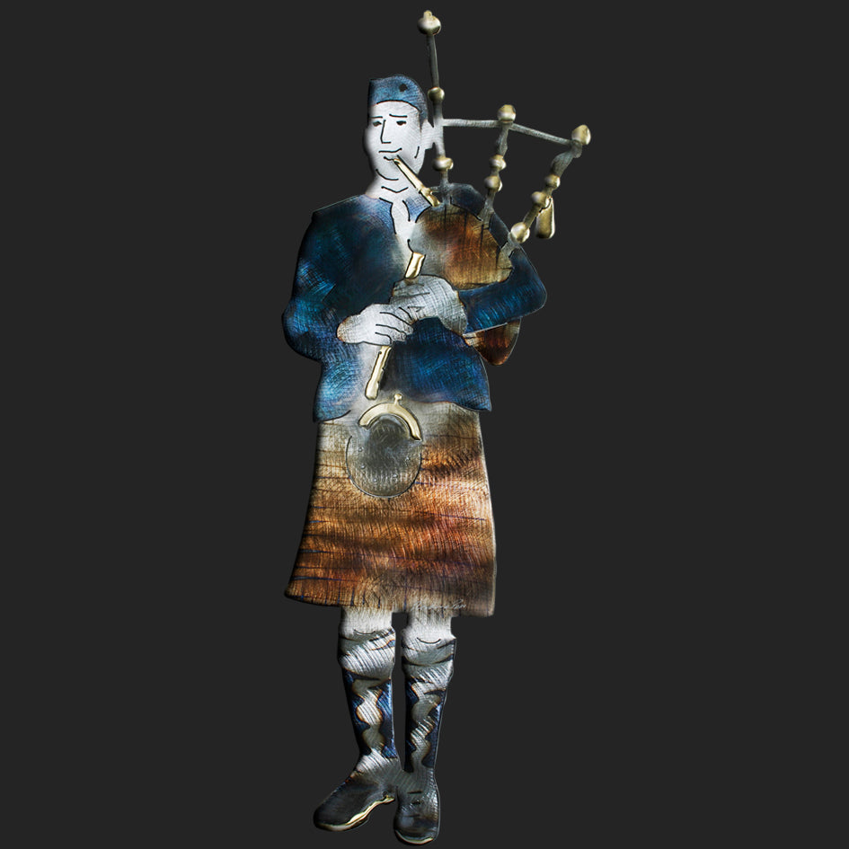 SCOTTISH PIPER